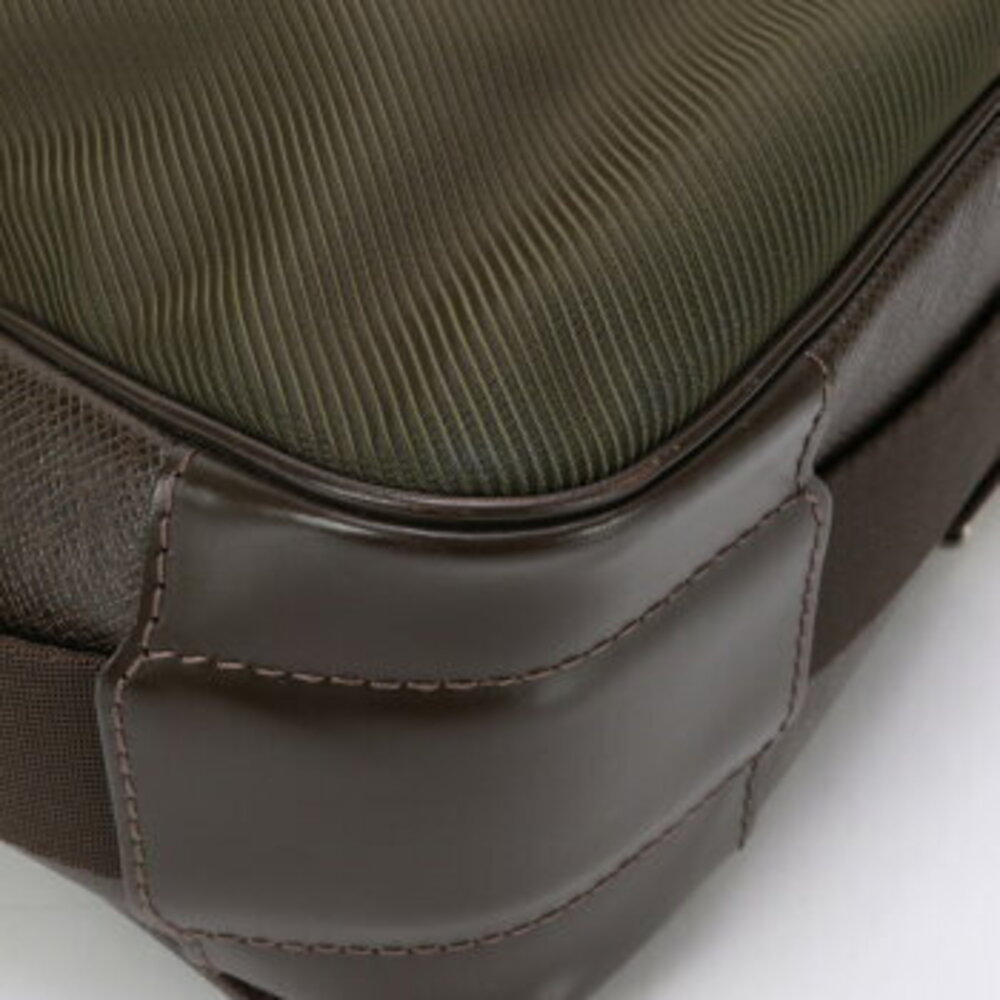 Louis Vuitton Taiga Leather Victor leather business bag crossbody messenger - Picture 10 of 14